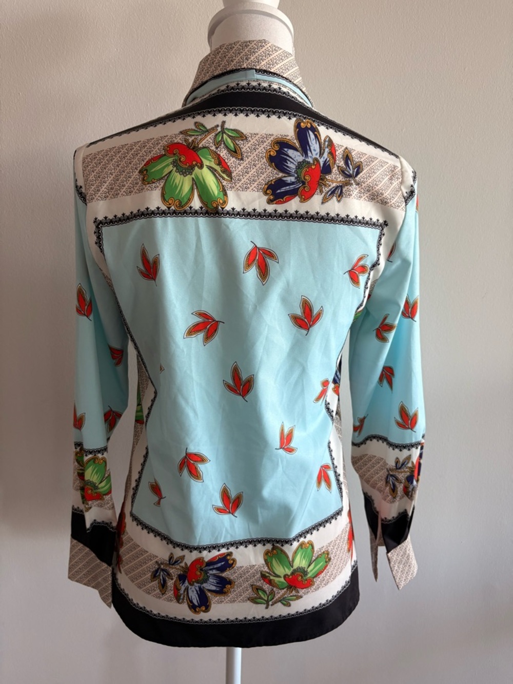 Vintage inspired Light Blue Floral Print Button-Up Blouse with Long Neck Tie - Picture 9 of 13